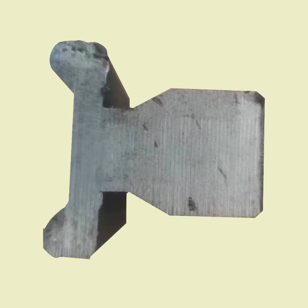 冷拉異型鋼相比熱軋產(chǎn)品具有更精確的尺寸公差表面光潔度更高機(jī)械性能也更加優(yōu)異